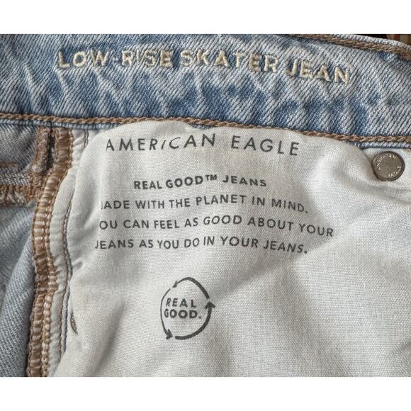 American Eagle Outfitters Light Blue Flare Jeans - Picture 8 of 8